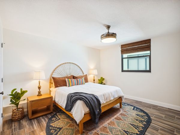 Lovely Oceanfront 2 Bedroom Condo in Madeira Beach