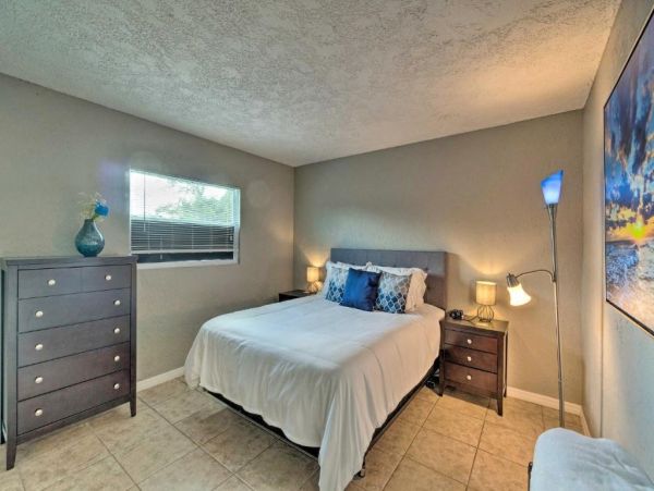 Sarasota Vacation Home Three Bedroom