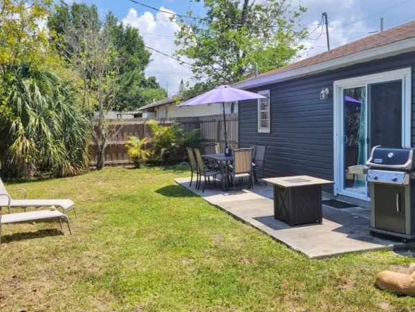 Sarasota Vacation Home Three Bedroom