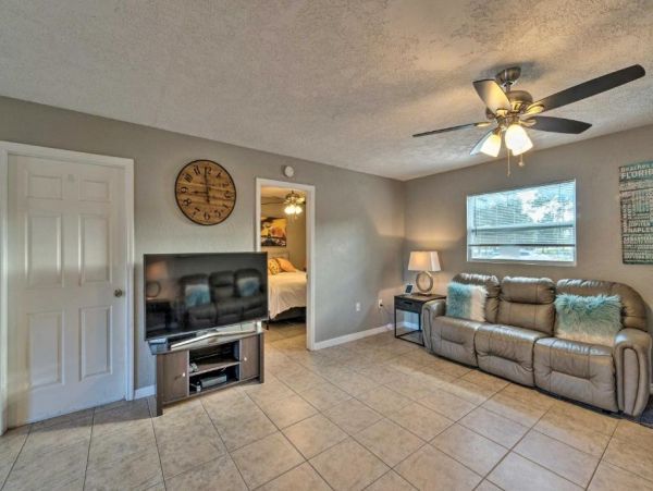 Sarasota Vacation Home Three Bedroom