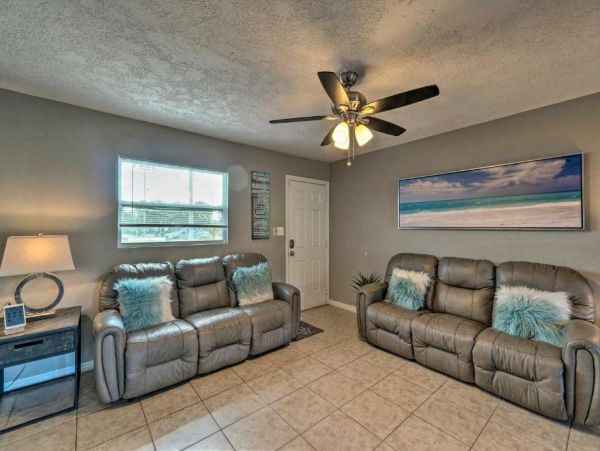 Sarasota Vacation Home Three Bedroom