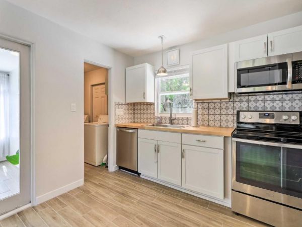 Sarasota Vacation Home Three Bedroom