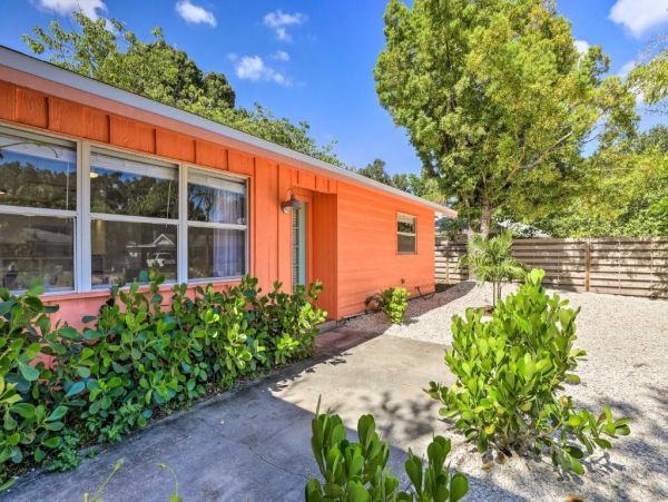 Sarasota Vacation Home Three Bedroom