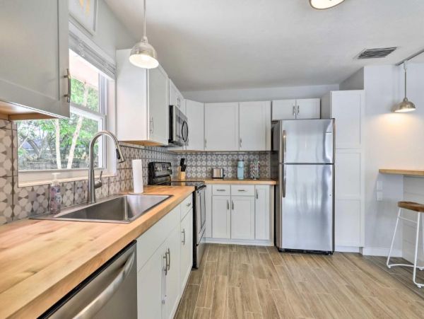 Sarasota Vacation Home Three Bedroom