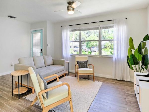 Sarasota Vacation Home Three Bedroom