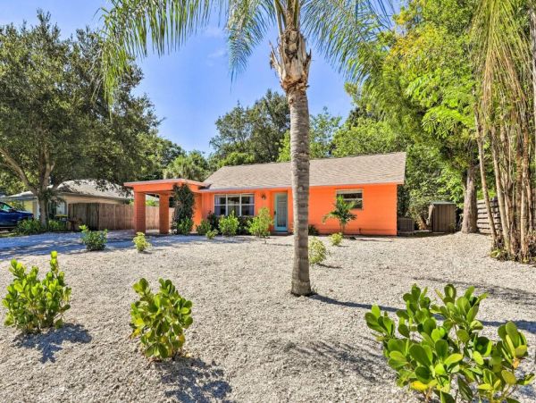 Sarasota Vacation Home Three Bedroom