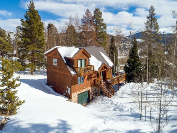 Beautiful Five Bedroom Cabin in Breckenridge Sleeps 11