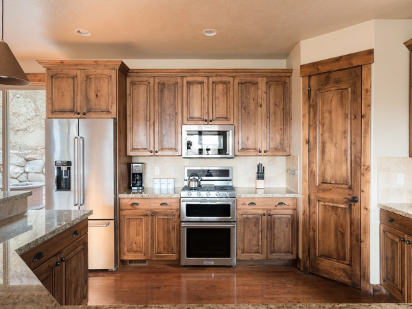 Park City Four Bedroom Vacation Home with Hot Tub & Mountain Views