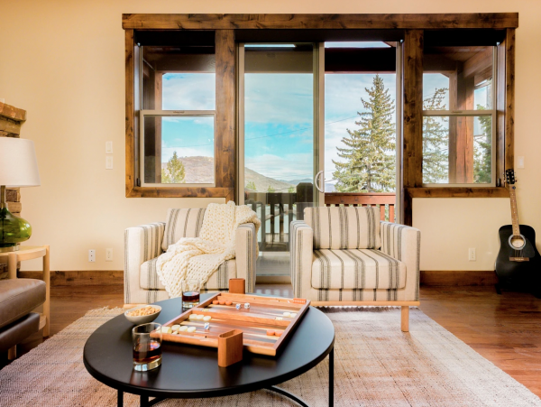 Park City Four Bedroom Vacation Home with Hot Tub & Mountain Views