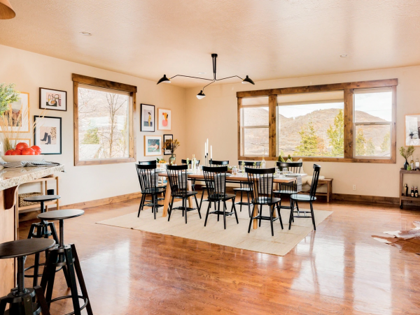 Park City Four Bedroom Vacation Home with Hot Tub & Mountain Views