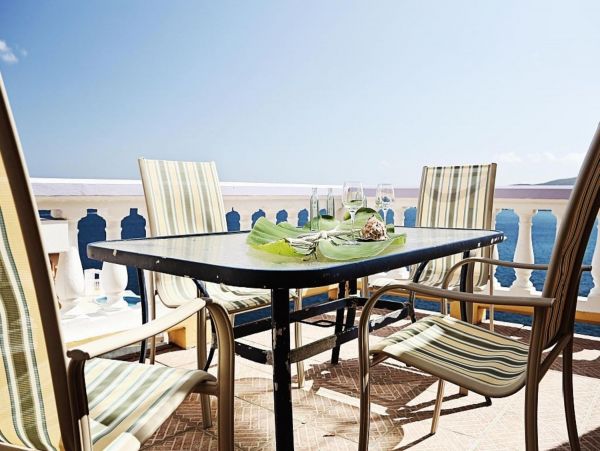 Four Bedroom Vacation Villa in St. Thomas with Amazing Views