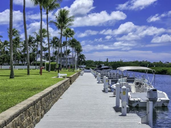 Three Bedroom Vacation Townhome with Amazing Gulf Views in Marathon