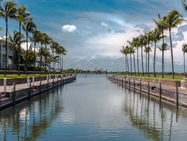 Three Bedroom Vacation Townhome with Amazing Gulf Views in Marathon