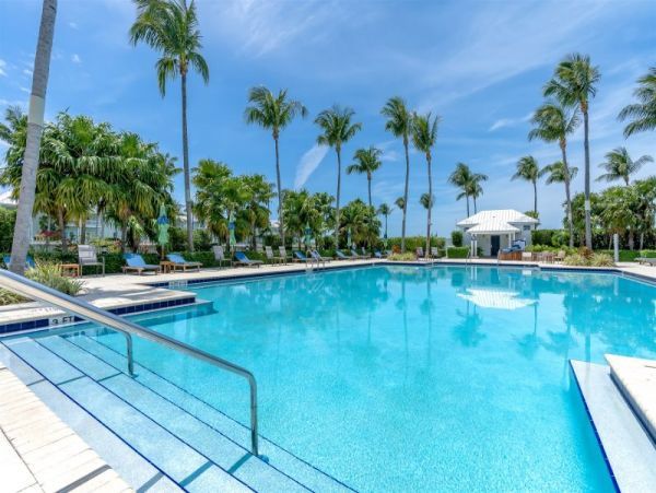 Three Bedroom Vacation Townhome with Amazing Gulf Views in Marathon