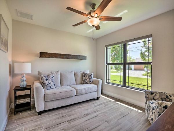 Cape Coral Vacation Home Four Bedroom Sleeps 13