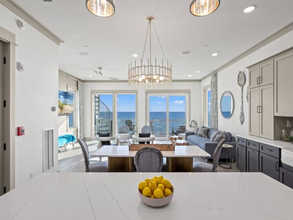 Luxurious Beachfront Home with 6 Bedrooms in Panama City Beach