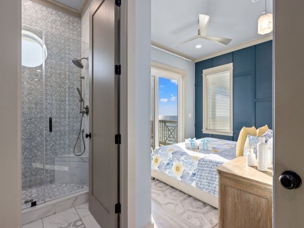 Luxurious Beachfront Home with 6 Bedrooms in Panama City Beach