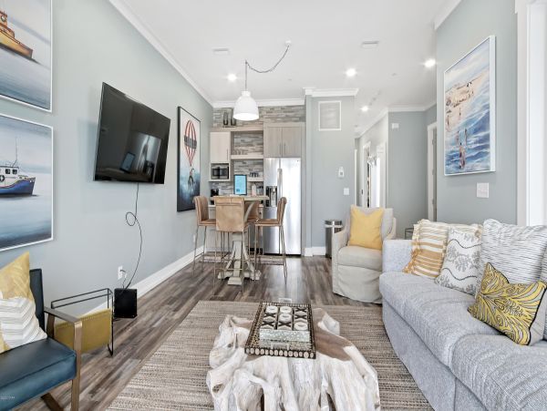 Luxury Panama City Vacation home Eight Bedroom On Beach