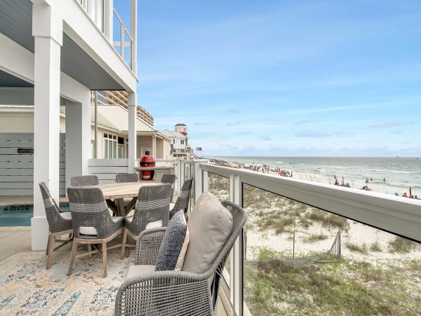 Luxury Panama City Vacation home Eight Bedroom On Beach