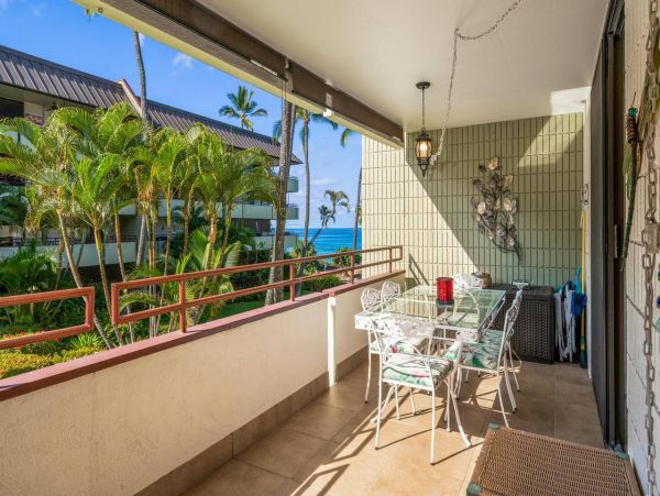 Charming Condo with Parcial Ocean View Sleeps 4