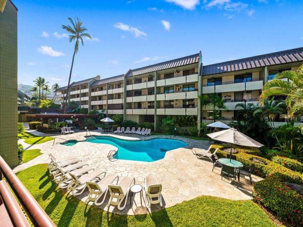 Charming Condo with Parcial Ocean View Sleeps 4