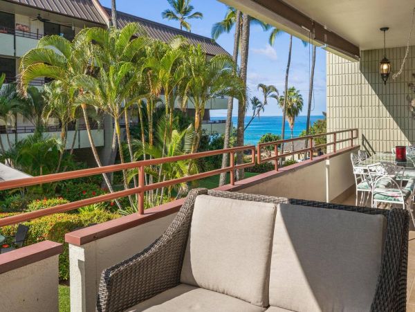 Charming Condo with Parcial Ocean View Sleeps 4