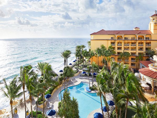 Palm Beach Vacation Suite with Great Resort Amenities