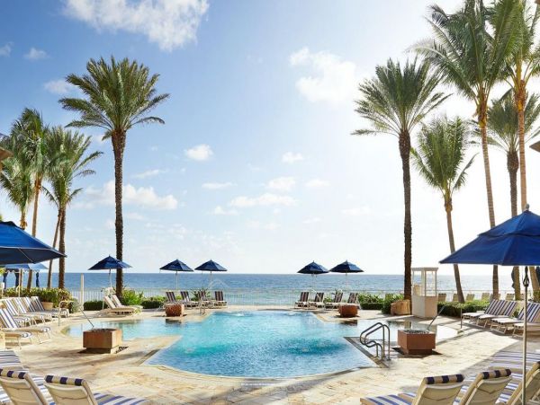 Palm Beach Vacation Suite with Great Resort Amenities