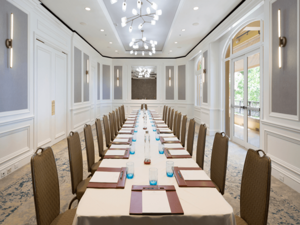 Palm Beach Vacation Suite with Great Resort Amenities