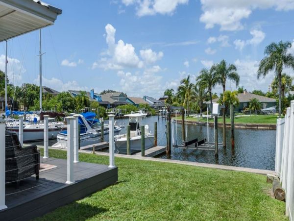 Apollo Beach Vacation Condo Two Bedroom