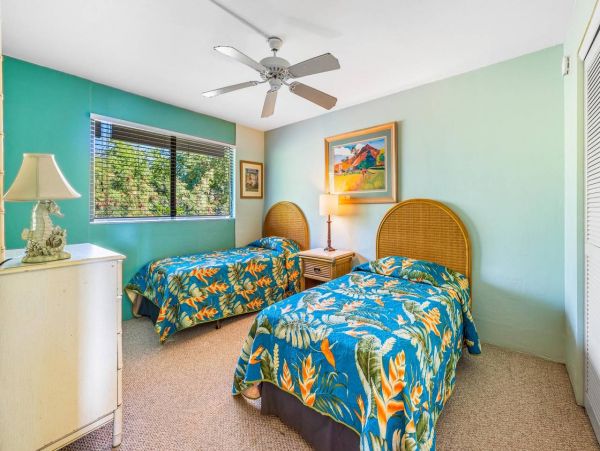 Kailua-Kona Two Bedroom Condo with Partial Ocean View