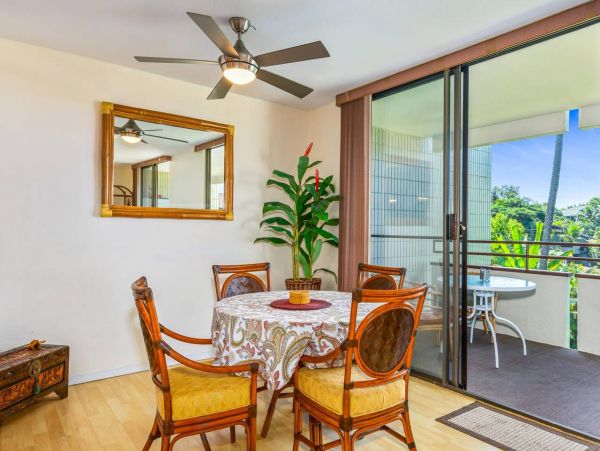 Kailua-Kona Two Bedroom Condo with Partial Ocean View