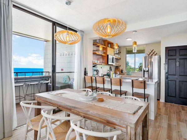 Two Bedroom Condo with Gorgeous Views Sleeps 4