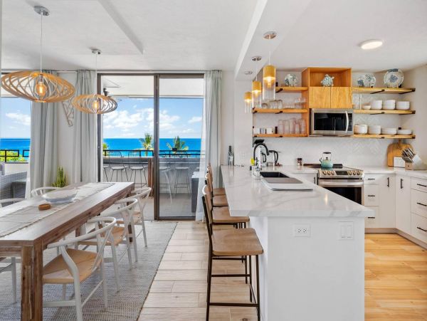 Two Bedroom Condo with Gorgeous Views Sleeps 4
