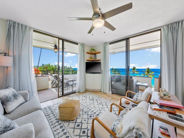 Two Bedroom Condo with Gorgeous Views Sleeps 4