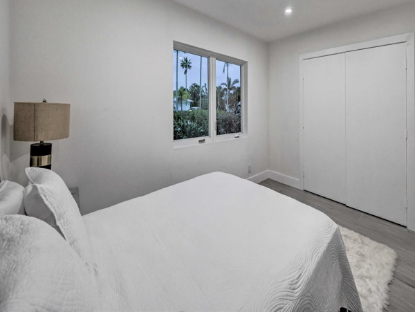 Only 2 miles to Marco Beaches Three Bedroom Vacation Home