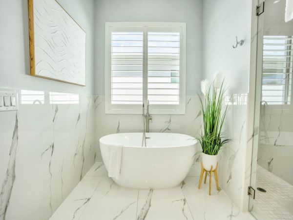Luxurious Vacation Rental Near Vanderbilt Beach - Private Pool & Spa