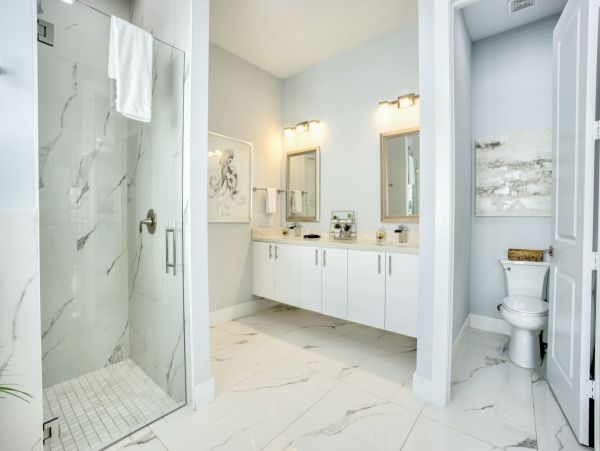 Luxurious Vacation Rental Near Vanderbilt Beach - Private Pool & Spa