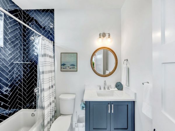 Luxury Vacation Home in Siesta Key with Private Pool and Hot Tub