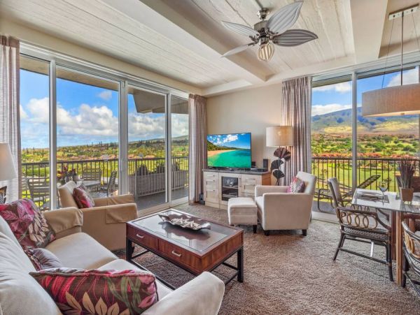 Oceanfront Kaanapali Vacation Condo One Bedroom