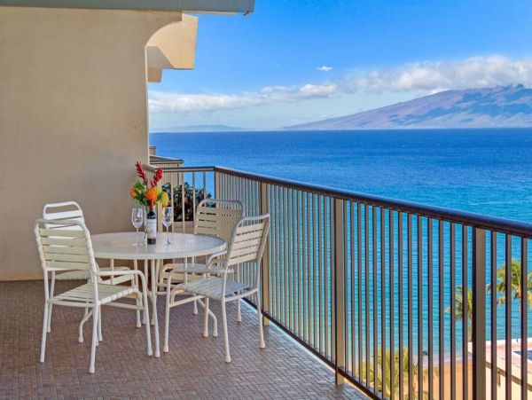 Oceanfront Kaanapali Vacation Condo One Bedroom