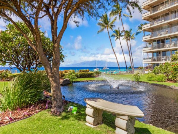 Oceanfront Kaanapali Vacation Condo One Bedroom