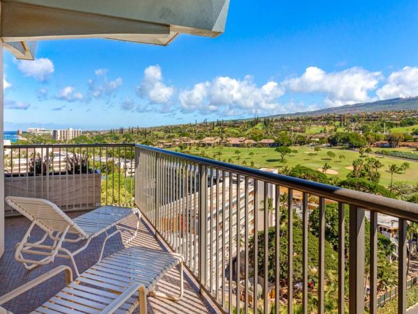 Oceanfront Kaanapali Vacation Condo One Bedroom