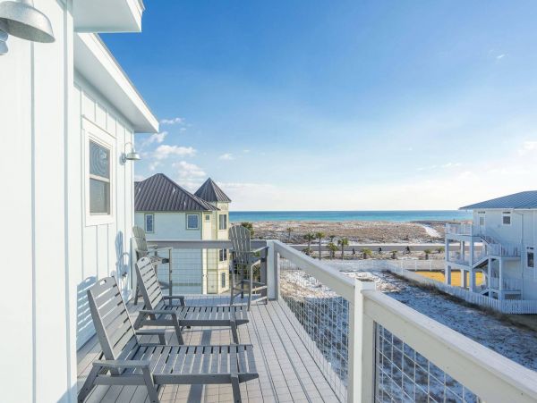 Gulf Views Pensacola Vacation Home Eight Bedrooms