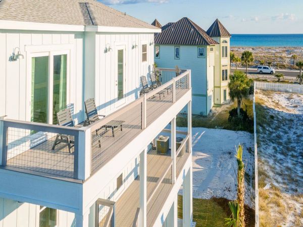 Gulf Views Pensacola Vacation Home Eight Bedrooms