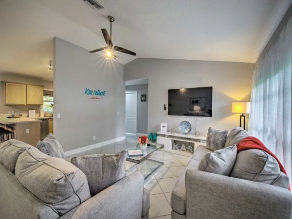 Three Bedroom Vacation Pool Home in Vero Beach