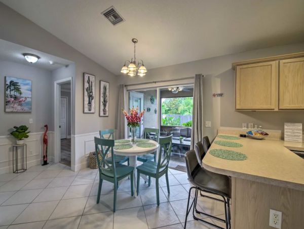 Three Bedroom Vacation Pool Home in Vero Beach