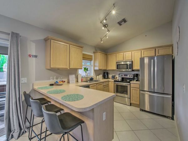Three Bedroom Vacation Pool Home in Vero Beach