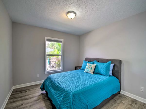 Three Bedroom Vacation Pool Home in Vero Beach