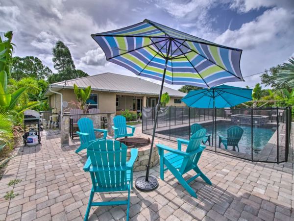Three Bedroom Vacation Pool Home in Vero Beach